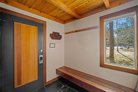 57081 Wild Lily Lane 13 Sunriver OR 97707