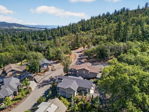 Tiny photo for 1300 Andrews Place, Jacksonville, OR 97530 (MLS # 220223402)