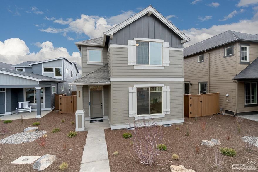 Last Conifer floorplan in The Bridges from quality award winning builder-Pahlisch Homes! Solid quartz counters, dark knotty alder cabinetry, gas fireplace. Bonus upstairs loft area with coffered ceiling. Kitchen has stainless gas range, microwave and dishwasher, pantry and breakfast bar. Open floor plan on main with luxury vinyl tile throughout. Large Master suite has walk-in closet, coffered ceiling & sitting area. Impressive Community amenities include: shallow pool and adult pool, gym, game room, clubhouse, indoor ball court, walking trails & 15 acres of common area. Fall 2019 completion!