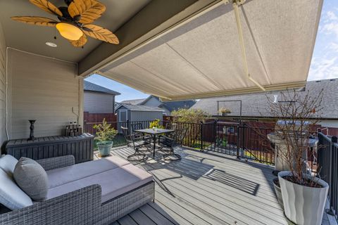 Tiny photo for 2645 Farmington Avenue, Medford, OR 97504 (MLS # 220213925)