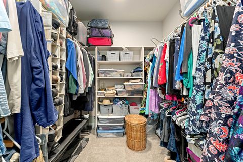 Tiny photo for 2645 Farmington Avenue, Medford, OR 97504 (MLS # 220213925)