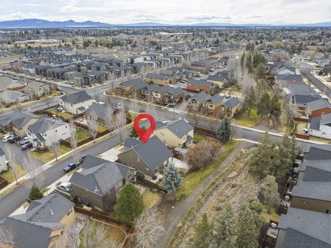 Tiny photo for 537 NW 28th Street, Redmond, OR 97756 (MLS # 220217028)