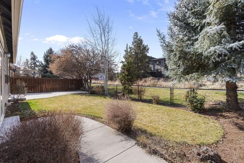 Tiny photo for 537 NW 28th Street, Redmond, OR 97756 (MLS # 220217028)