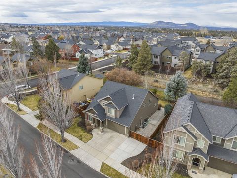 Tiny photo for 537 NW 28th Street, Redmond, OR 97756 (MLS # 220217028)