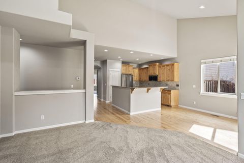 Tiny photo for 537 NW 28th Street, Redmond, OR 97756 (MLS # 220217028)