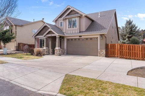 537 NW 28th Street Redmond OR 97756