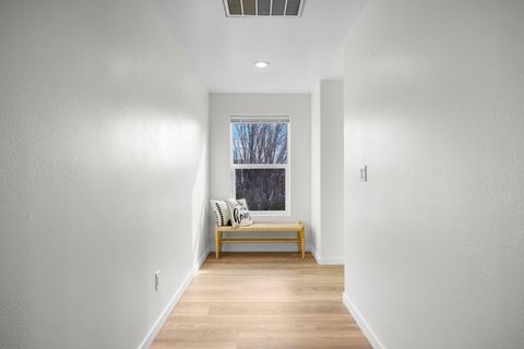 Tiny photo for 1331 NE 4th Street, Redmond, OR 97756 (MLS # 220217179)