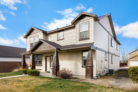 1331 NE 4th Street Redmond OR 97756