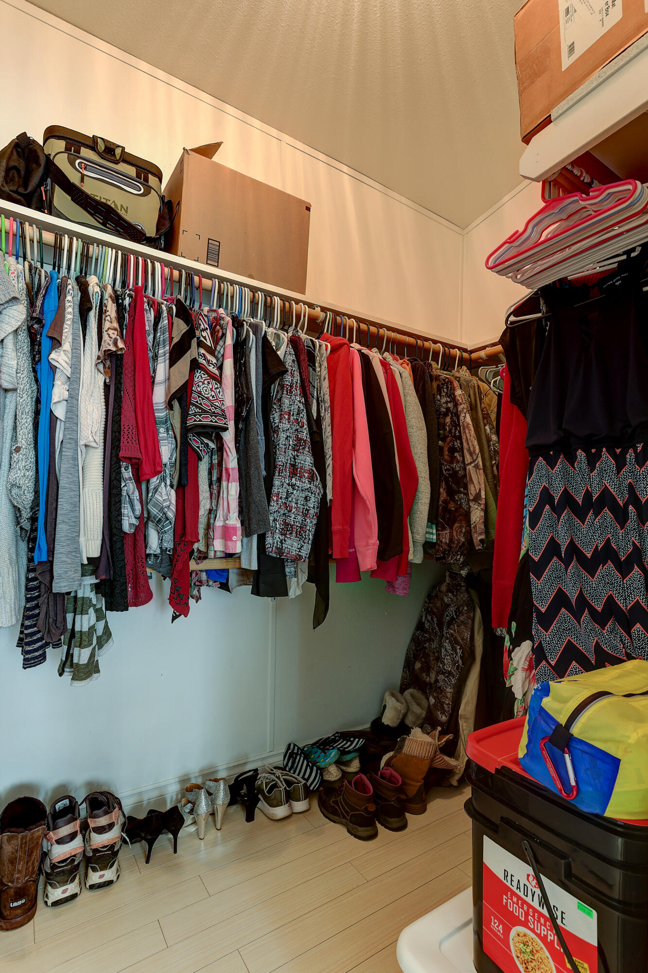 East Valley View Est - Residential