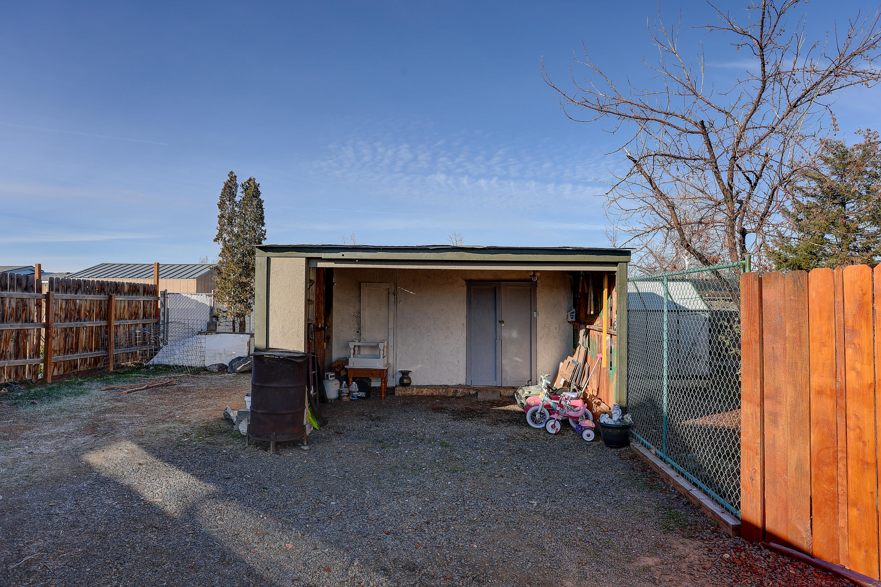 East Valley View Est - Residential