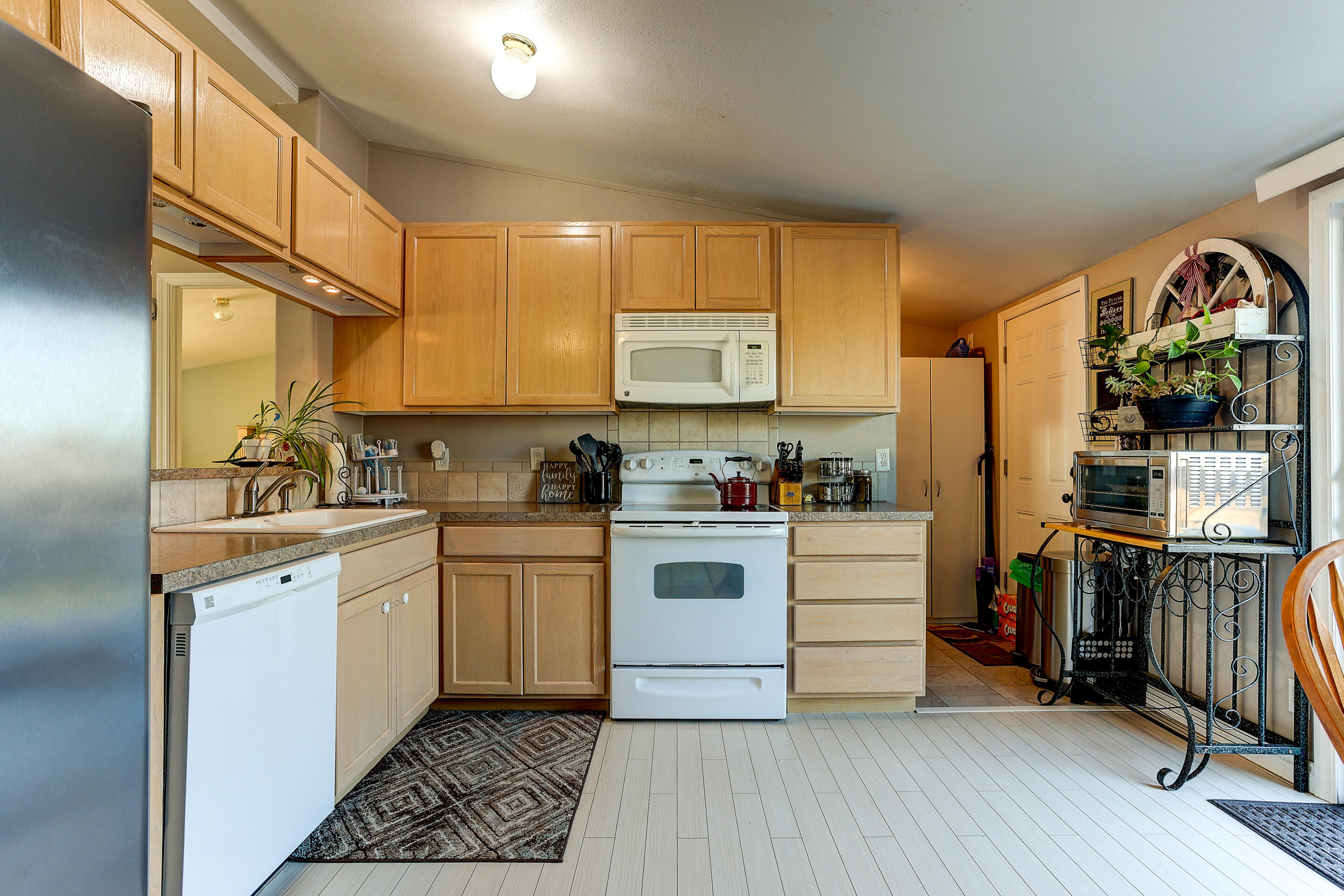 East Valley View Est - Residential