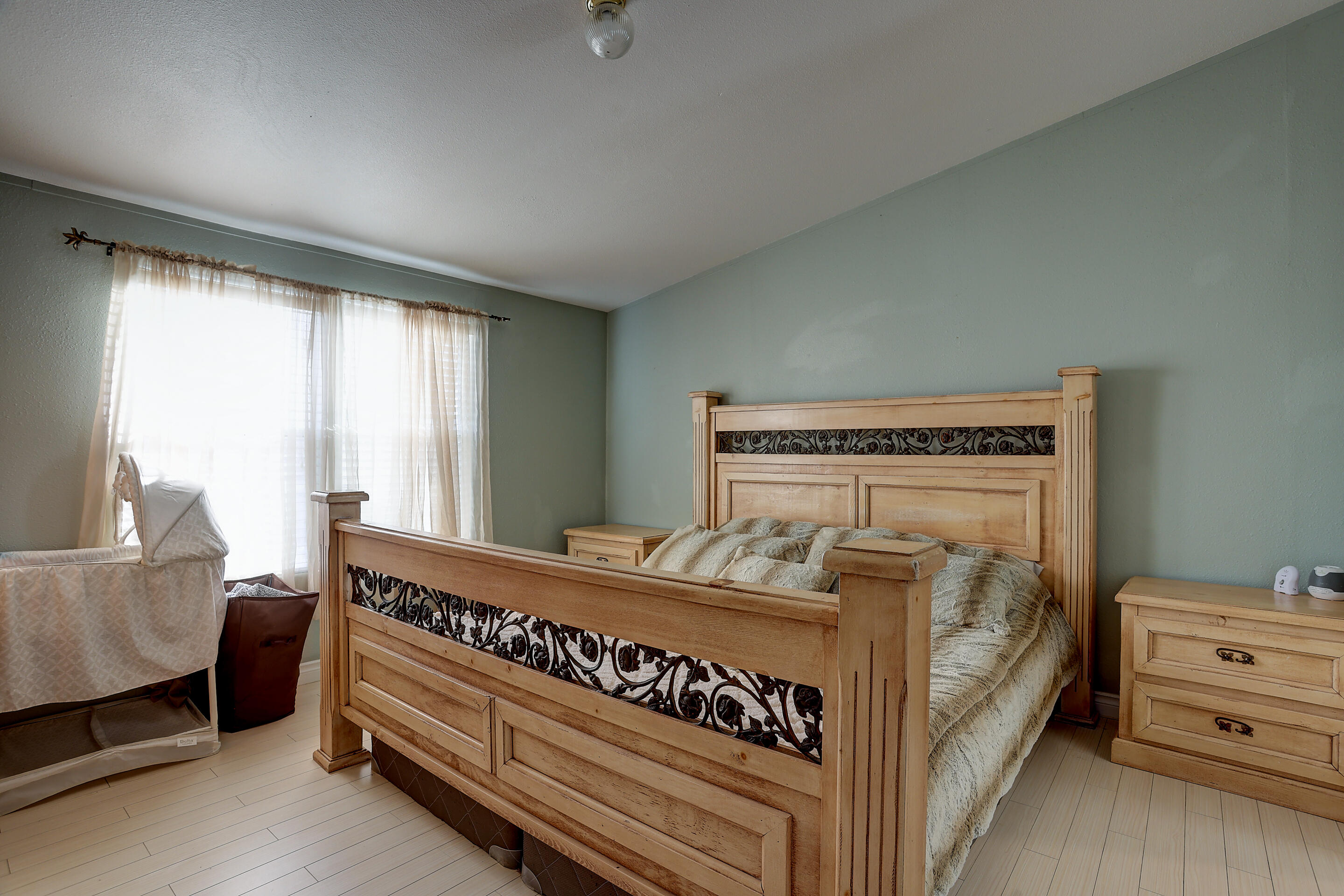 East Valley View Est - Residential