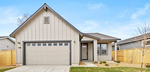 2896 NE Pinnacle Place #18 Bend OR 97701