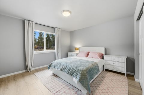 Tiny photo for 16261 Twin Drive, La Pine, OR 97739 (MLS # 220215235)