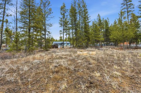 Tiny photo for 16261 Twin Drive, La Pine, OR 97739 (MLS # 220215235)
