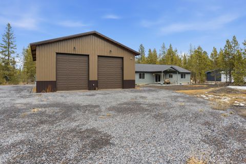 Tiny photo for 16261 Twin Drive, La Pine, OR 97739 (MLS # 220215235)