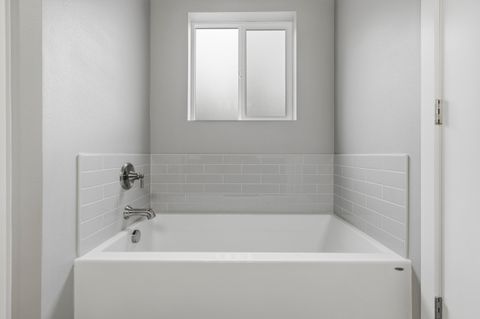 Tiny photo for 16261 Twin Drive, La Pine, OR 97739 (MLS # 220215235)