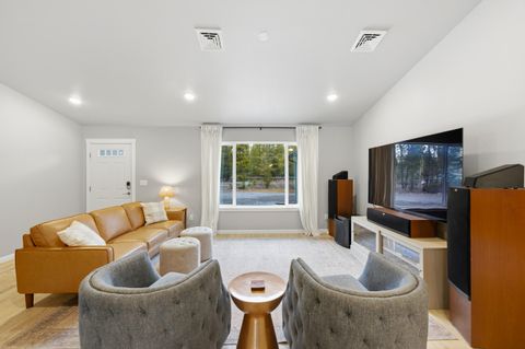 Tiny photo for 16261 Twin Drive, La Pine, OR 97739 (MLS # 220215235)