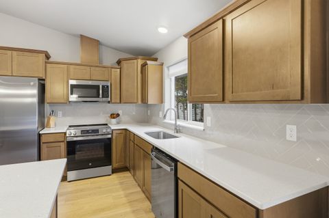 Tiny photo for 16261 Twin Drive, La Pine, OR 97739 (MLS # 220215235)