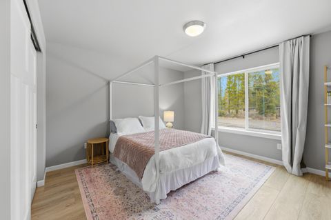 Tiny photo for 16261 Twin Drive, La Pine, OR 97739 (MLS # 220215235)