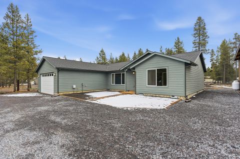Tiny photo for 16261 Twin Drive, La Pine, OR 97739 (MLS # 220215235)