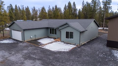 Tiny photo for 16261 Twin Drive, La Pine, OR 97739 (MLS # 220215235)