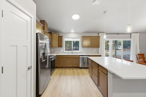 Tiny photo for 16261 Twin Drive, La Pine, OR 97739 (MLS # 220215235)