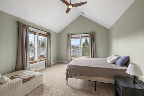 Tiny photo for 637 Oak Wood, Eagle Point, OR 97524 (MLS # 220216968)