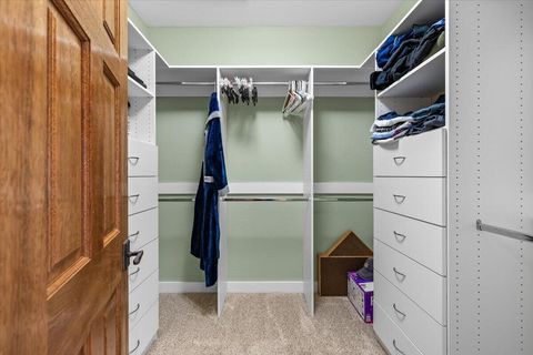 Tiny photo for 637 Oak Wood, Eagle Point, OR 97524 (MLS # 220216968)