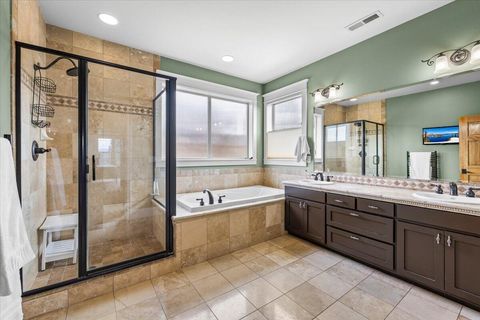 Tiny photo for 637 Oak Wood, Eagle Point, OR 97524 (MLS # 220216968)