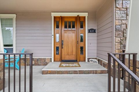 Tiny photo for 637 Oak Wood, Eagle Point, OR 97524 (MLS # 220216968)