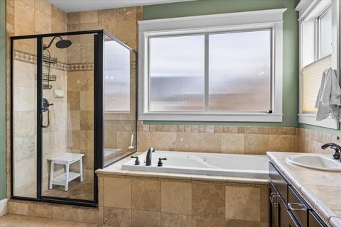 Tiny photo for 637 Oak Wood, Eagle Point, OR 97524 (MLS # 220216968)