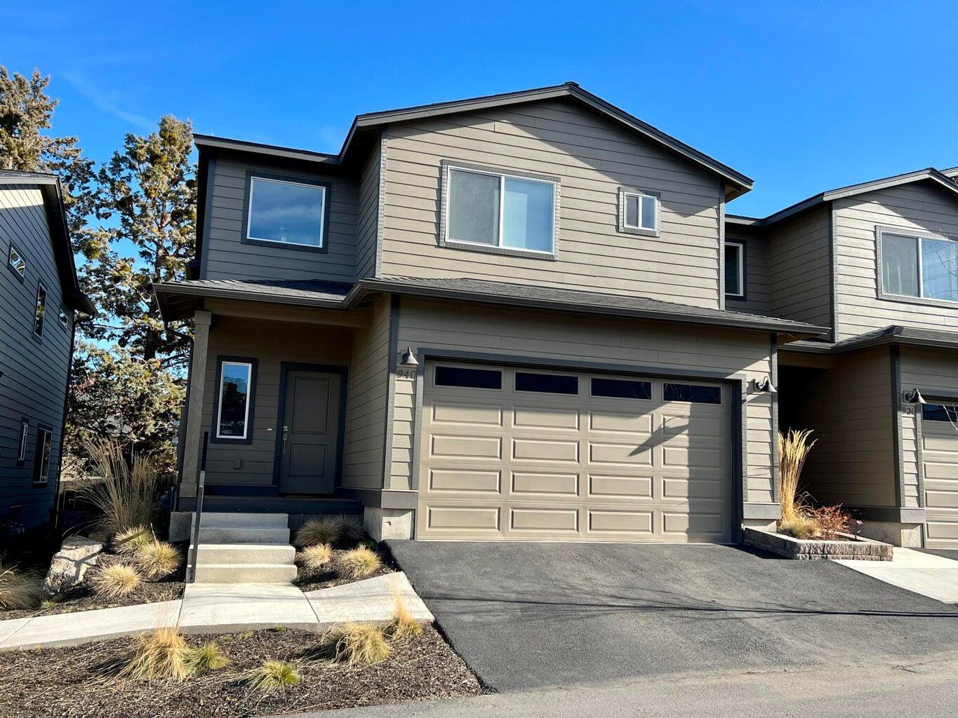 940 NE Paula Drive 21