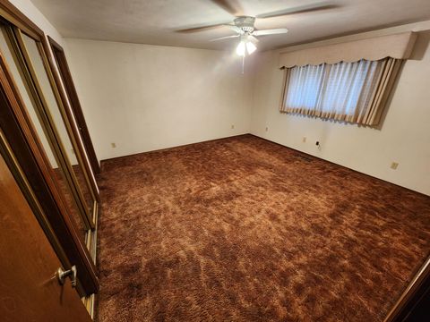 Tiny photo for 6908 Verda Vista Place, Klamath Falls, OR 97603 (MLS # 220213978)