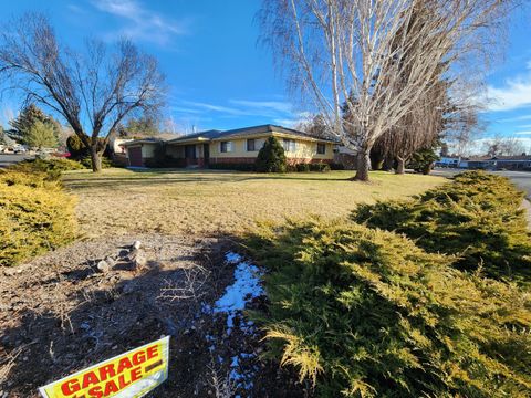 Tiny photo for 6908 Verda Vista Place, Klamath Falls, OR 97603 (MLS # 220213978)