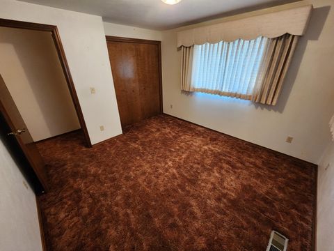 Tiny photo for 6908 Verda Vista Place, Klamath Falls, OR 97603 (MLS # 220213978)