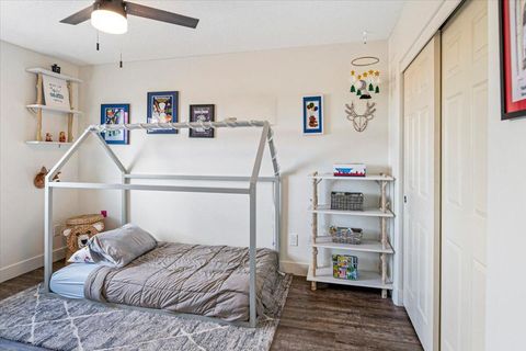 Tiny photo for 1622 NW Rimrock Court, Redmond, OR 97756 (MLS # 220219370)