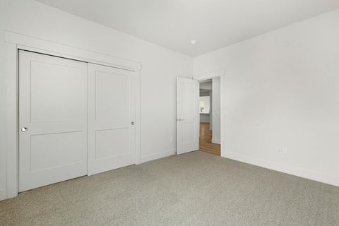 Tiny photo for 1092 Timber Ridge Loop, Klamath Falls, OR 97601 (MLS # 220215636)