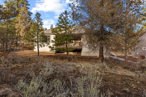 Tiny photo for 1092 Timber Ridge Loop, Klamath Falls, OR 97601 (MLS # 220215636)