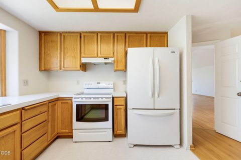 Tiny photo for 457 Walnut Street, Ashland, OR 97520 (MLS # 220223382)