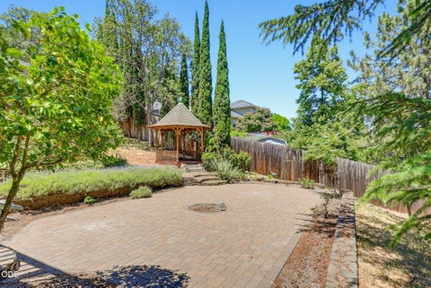 Tiny photo for 457 Walnut Street, Ashland, OR 97520 (MLS # 220223382)