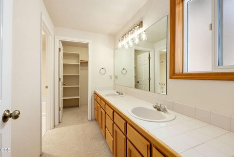 Tiny photo for 457 Walnut Street, Ashland, OR 97520 (MLS # 220223382)