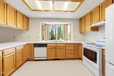 Tiny photo for 457 Walnut Street, Ashland, OR 97520 (MLS # 220223382)