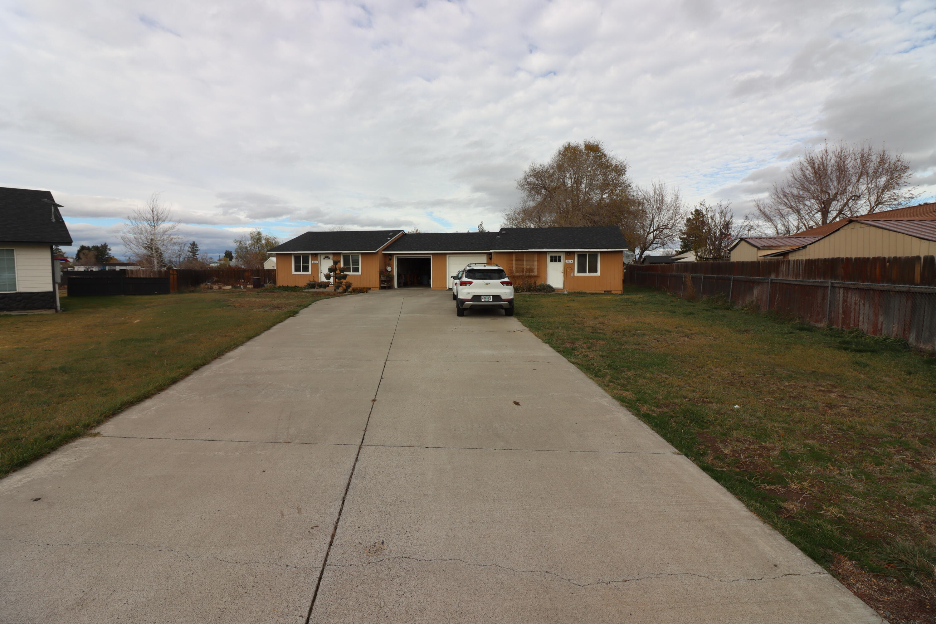 East Valley View Est - Residential Income