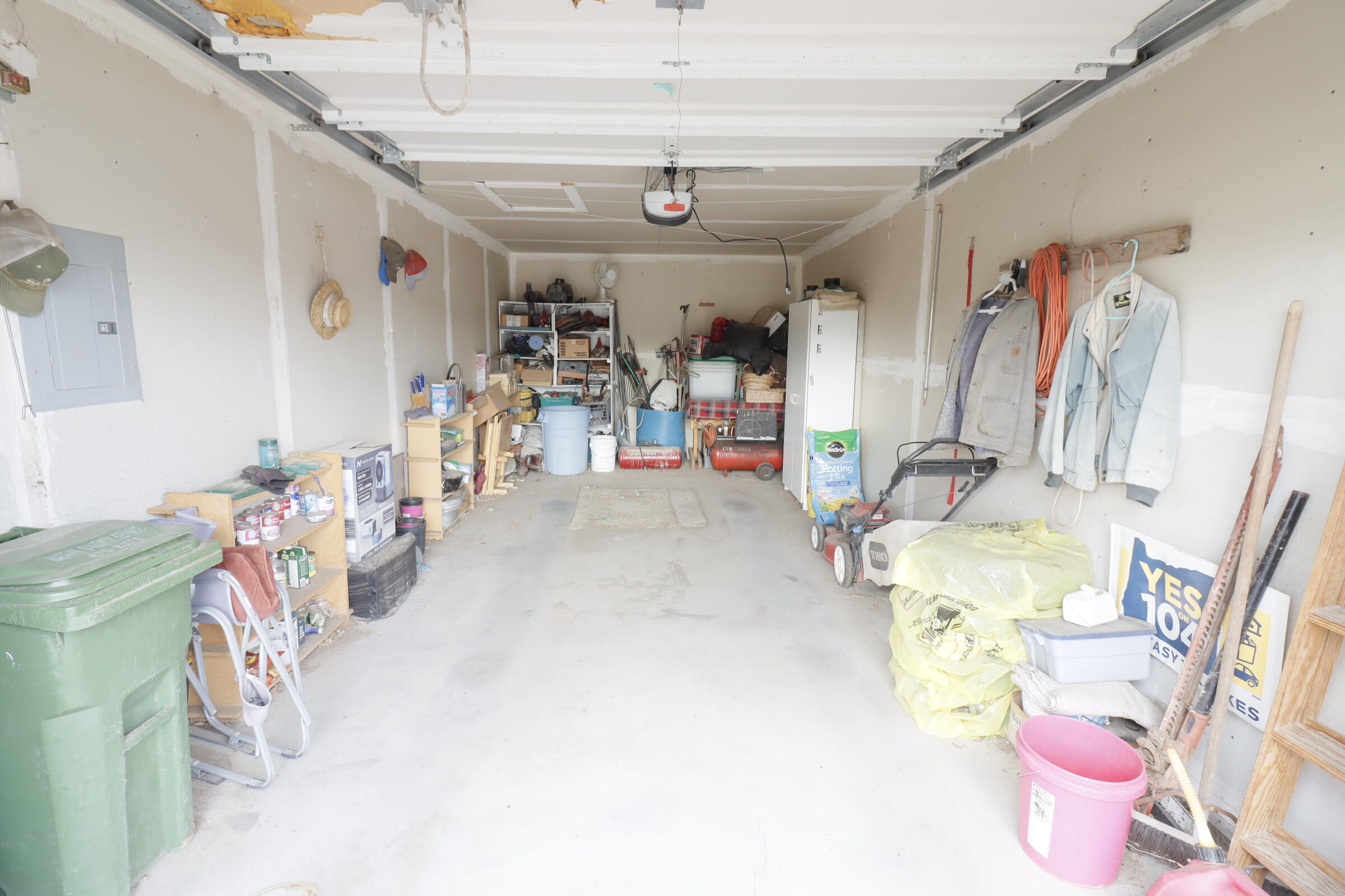 East Valley View Est - Residential Income