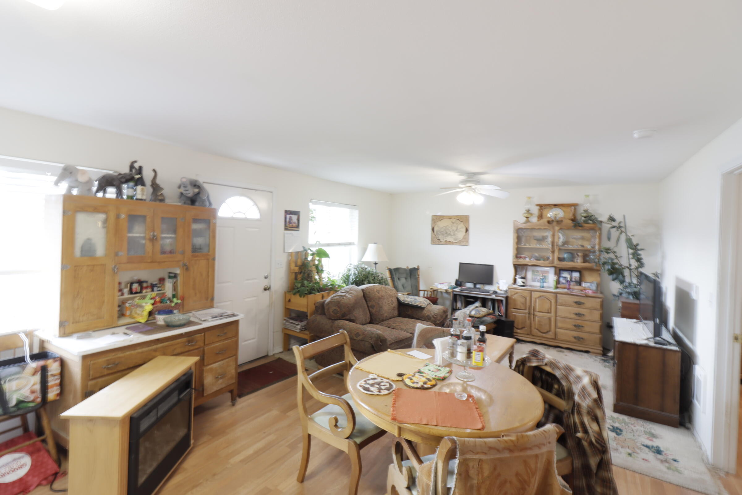 East Valley View Est - Residential Income