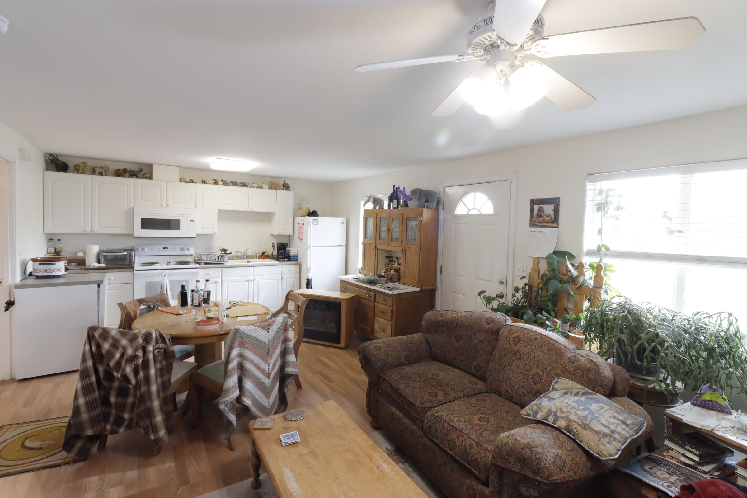 East Valley View Est - Residential Income