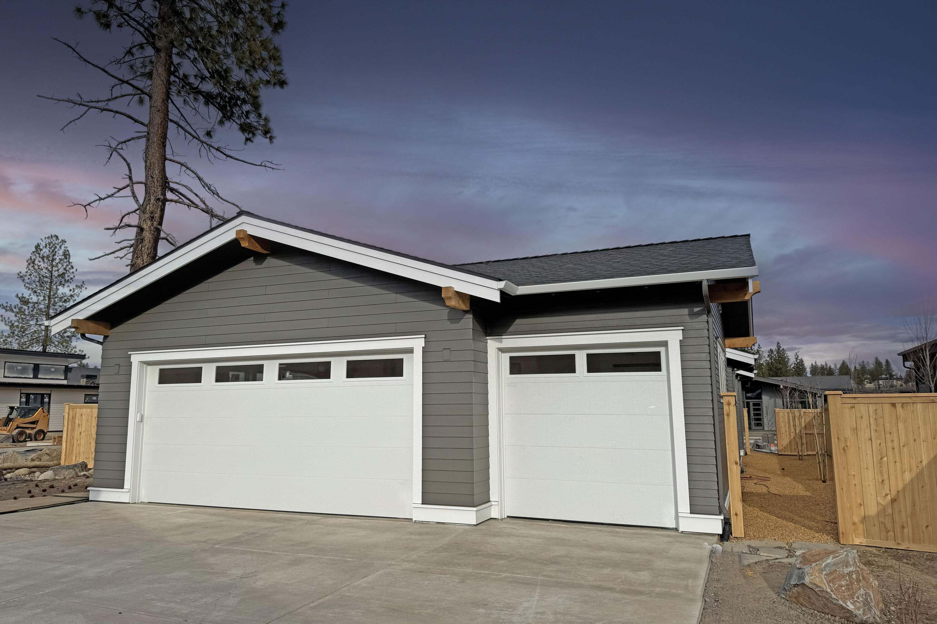 3329 NW Leavitt Lane