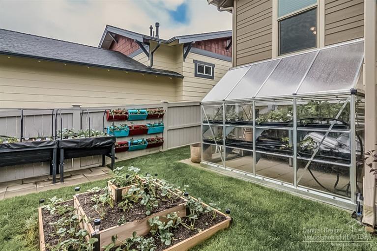 Hidden Hills - Residential