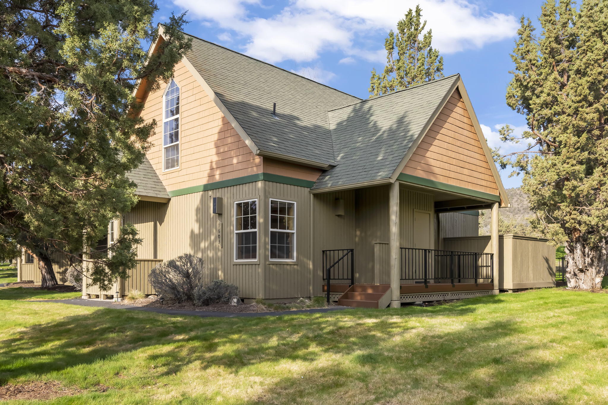 Eagle Crest - Residential